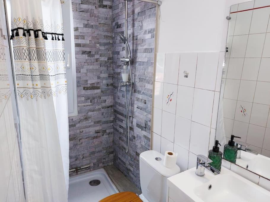 Le Sympathique - Petit Dejeuner, Netflix, Jacuzzi Rouen Dış mekan fotoğraf